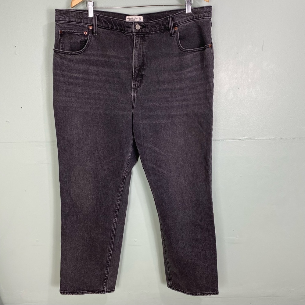 Abercrombie & Fitch The 90s Straight Ultra High Rise 34 18 Short Black